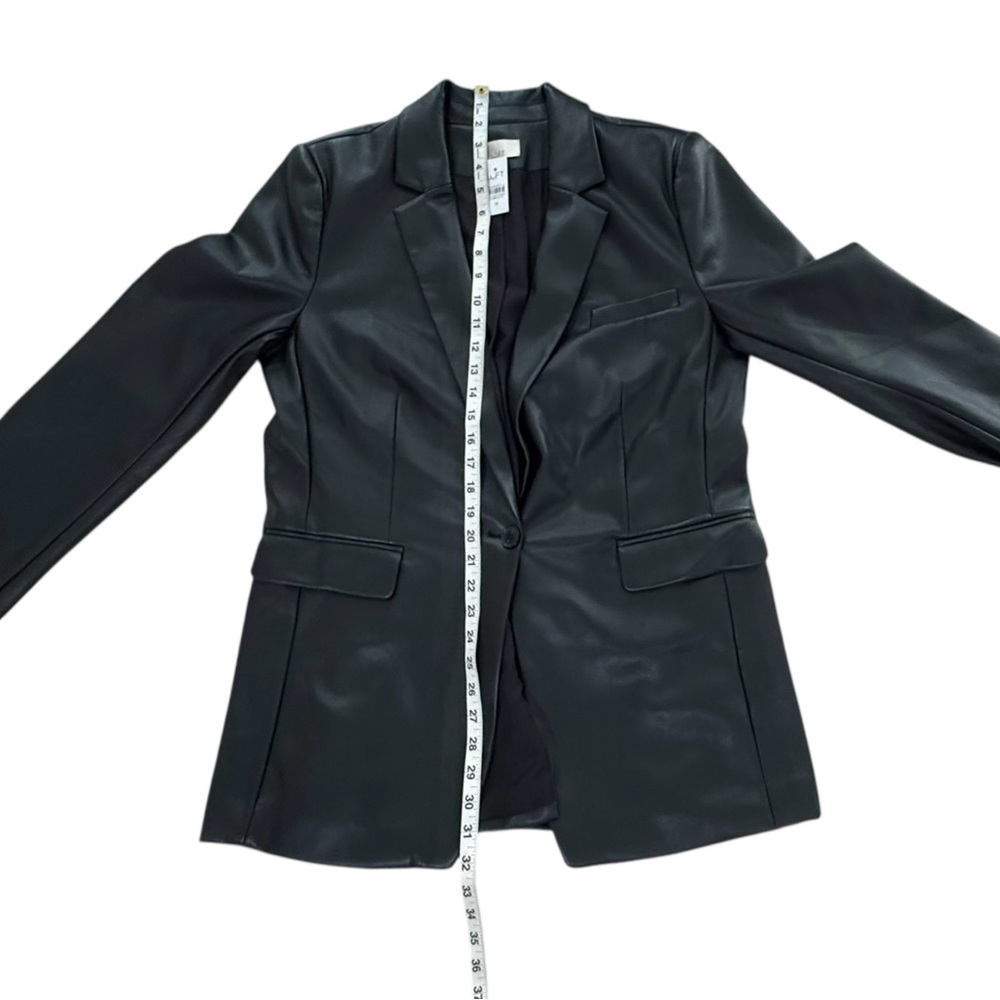 NWT. Loft, faux leather jacket in black. Size 14. - Picture 6 of 10